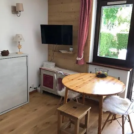 Au Calme Avec Jardin Et Vue Mont-blanc Apartment